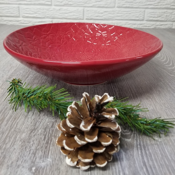 Beautiful Red Holiday bowl - Picture 3 of 8